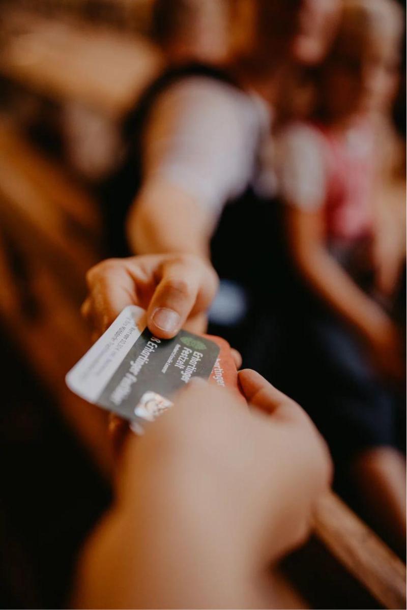 Erhartinger Festzelt Bier und Essensmarken